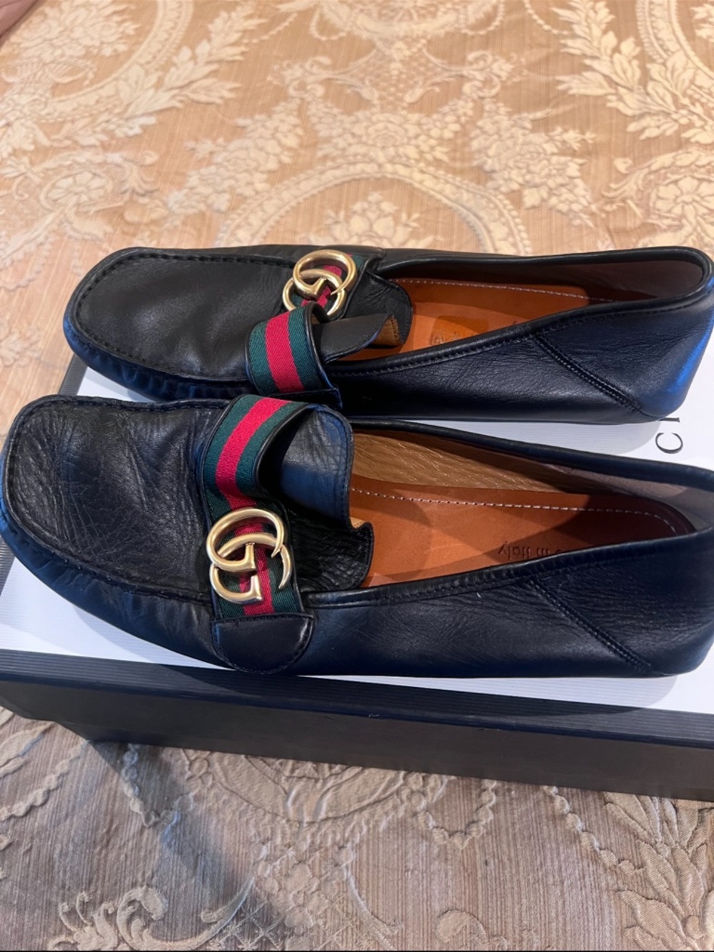 Authentic Gucci Black Leather Loafers with Green and Red Web & Gold Horsebit - Picture 3 of 8